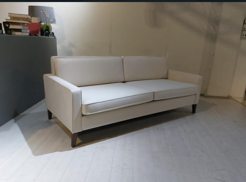 Wiley Sofa (Manori Basic)