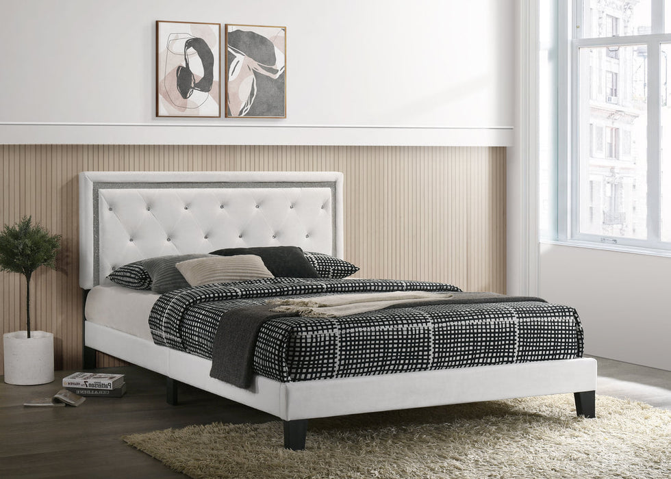 Armada White Full Platform Bed