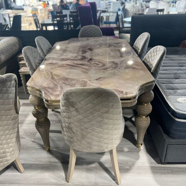 Queen Dining Table And 6 Chairs